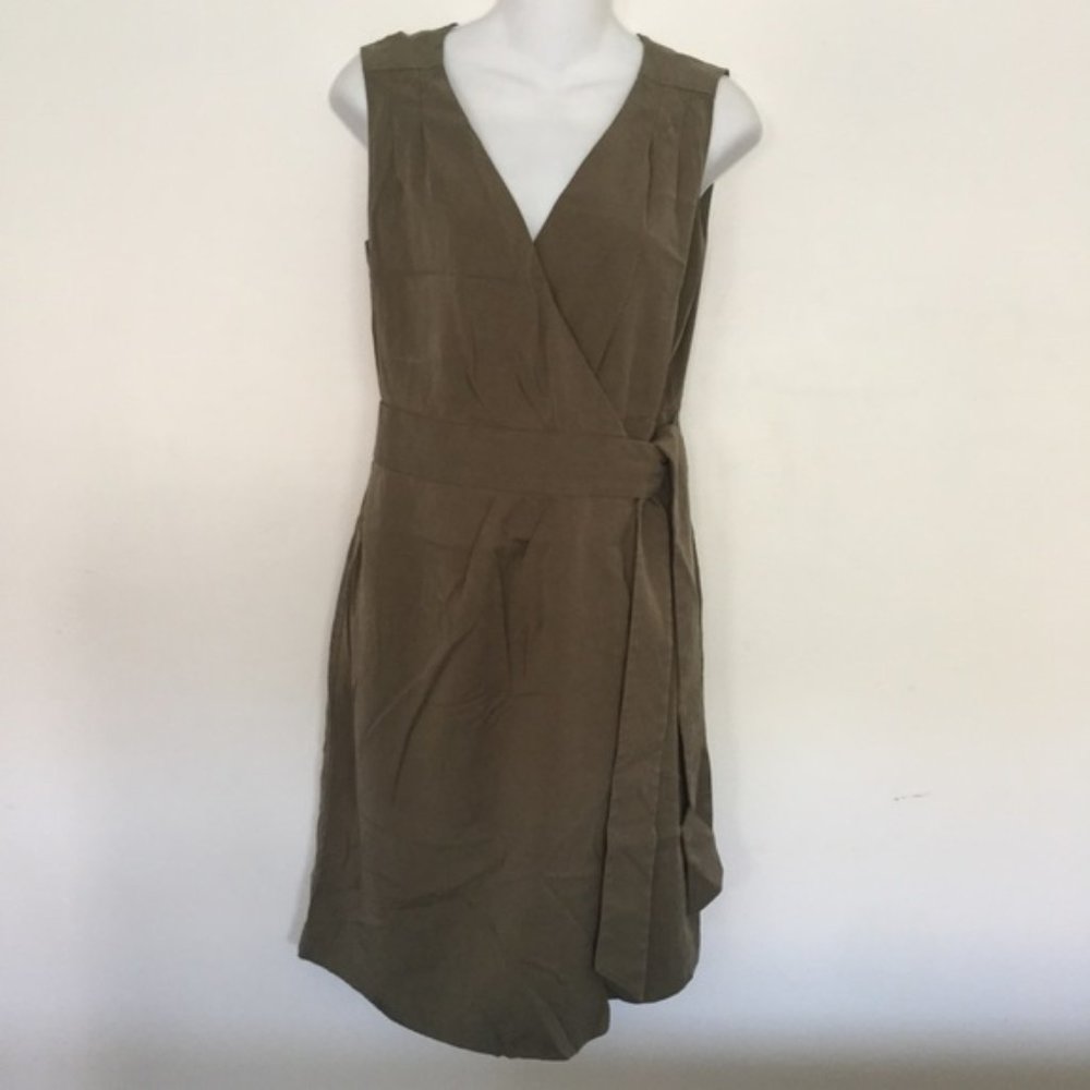 Banana Republic Khaki Green Safari Sleeveless Belted Wrap Dress Women's Size 6